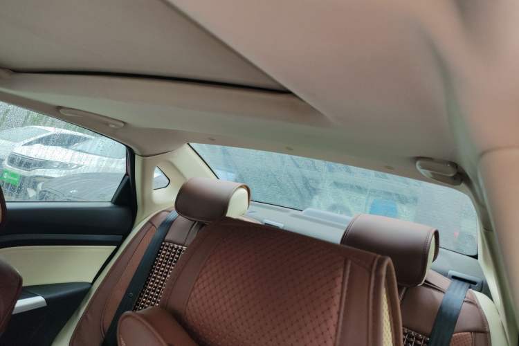 Used CHANGAN Alsvin V7 2016 1.6L Automatic Enjoyment Model China V Standard Headliner