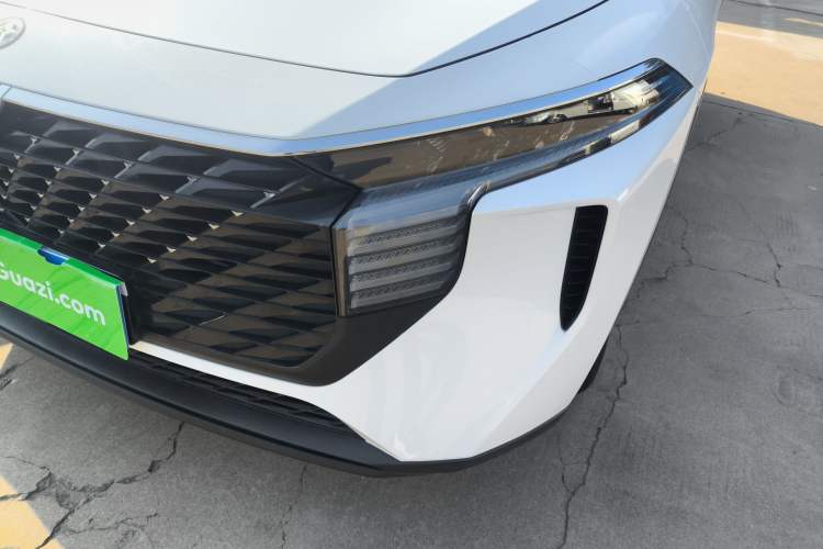 Used Venucia V 2021 260T Idol Edition