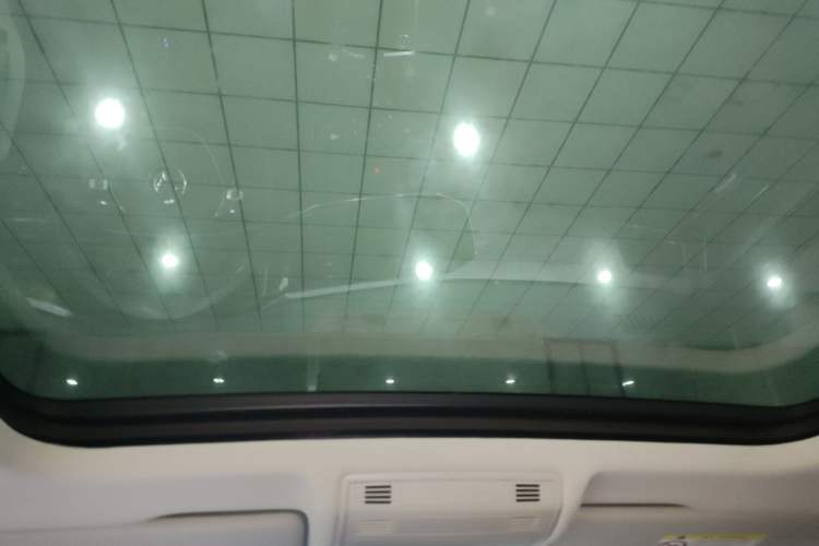 Used Volkswagen Tayron 2022 330TSI Two-Wheel Drive Luxury Smart Connectivity Version