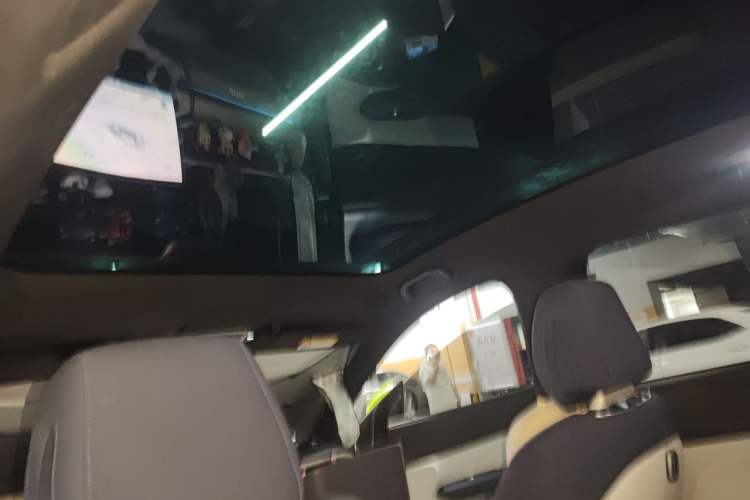 Used XPeng G6 2023 580 Long-Range Pro Headliner