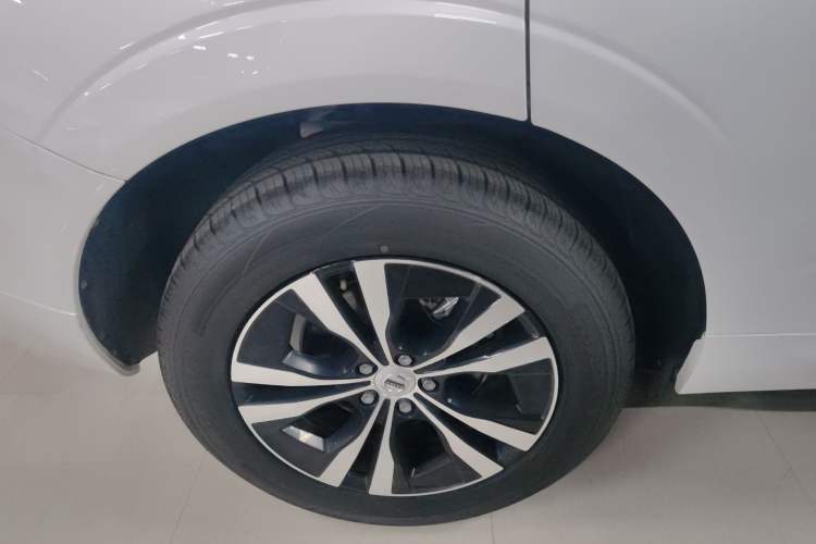 Used Volvo XC60 2024 B5 4x4 Smart Luxury Edition