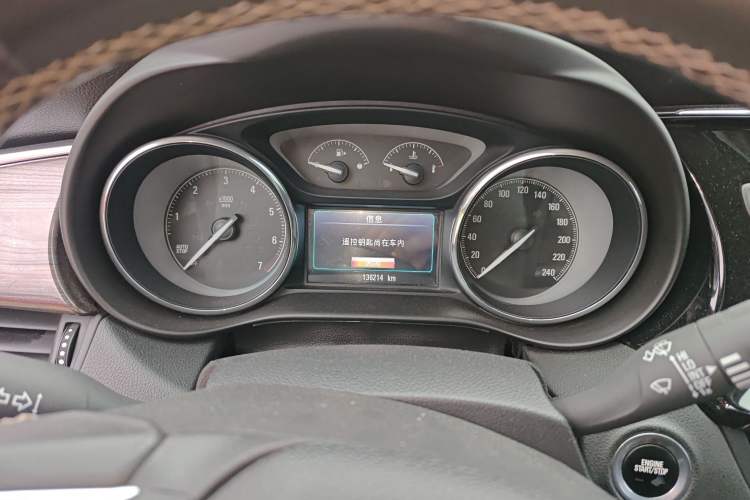 Used Buick Envision 2016 20T Two-Wheel-Drive Elite Model Instrument Cluster