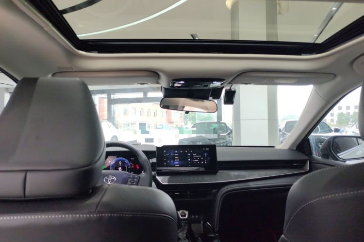 Used Toyota Camry 2026 Model Dual-Engine 2.0HSE Sport Lite Edition Headliner