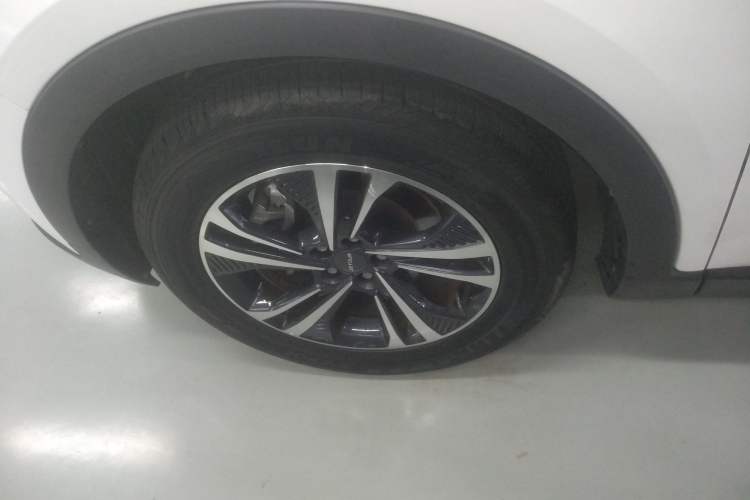 Used JETOUR X70S 2023 1.5T DCT Glory Edition 7-Seater
