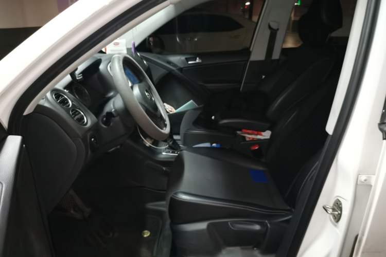 Used Volkswagen Tiguan 2017 300TSI Automatic Two-Wheel Drive Silk Road Luxury Edition Left Front Seat