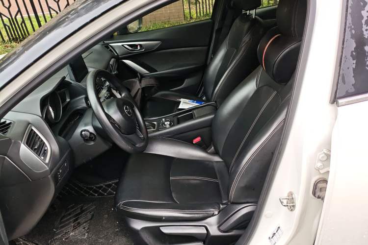 Used Mazda CX-4 2016 2.0L Automatic 2WD Blue Sky Dynamic Edition
