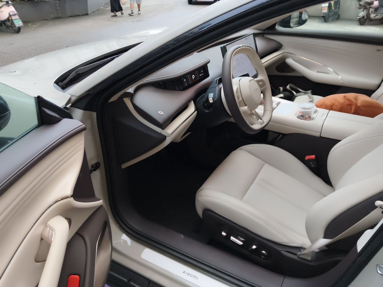 Xiaomi Auto SU7 2026 Model Standard Edition — снимка 16