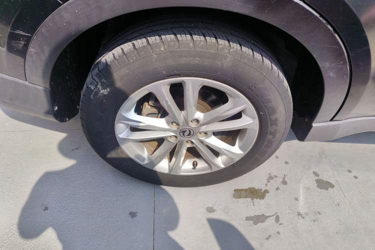 Used Dongfeng Fengon 580 2021 ☆ Star Edition 1.8L Manual Elite Version Right Rear Wheel Hub