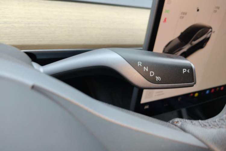 Used Tesla Model Y 2022 Rear-Wheel-Drive Version
