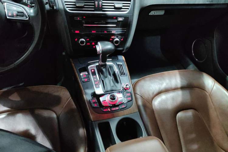 Used Audi A4 2014 40 TFSI allroad quattro plus version
