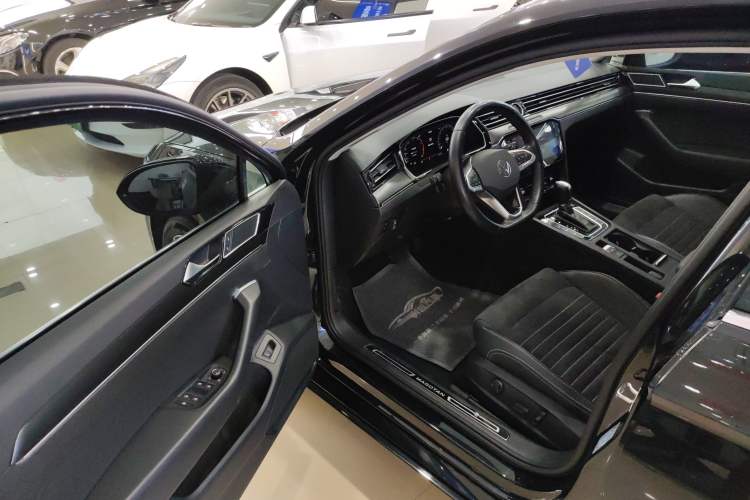 Used Volkswagen Magotan 2020 330TSI DSG Luxury Edition