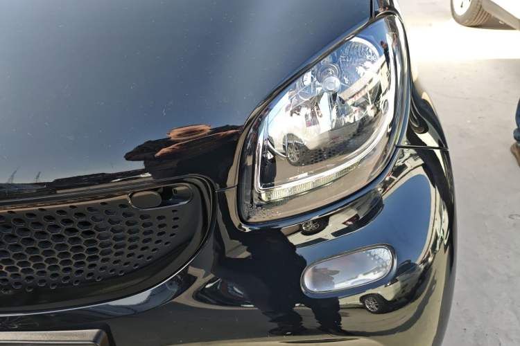 Used smart fortwo 2015 1.0L 52 kW Hardtop Passion Edition
