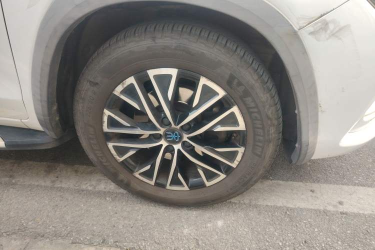 Used BYD Song New Energy 2017 Song DM 1.5TID All-Wheel Drive Luxury Model