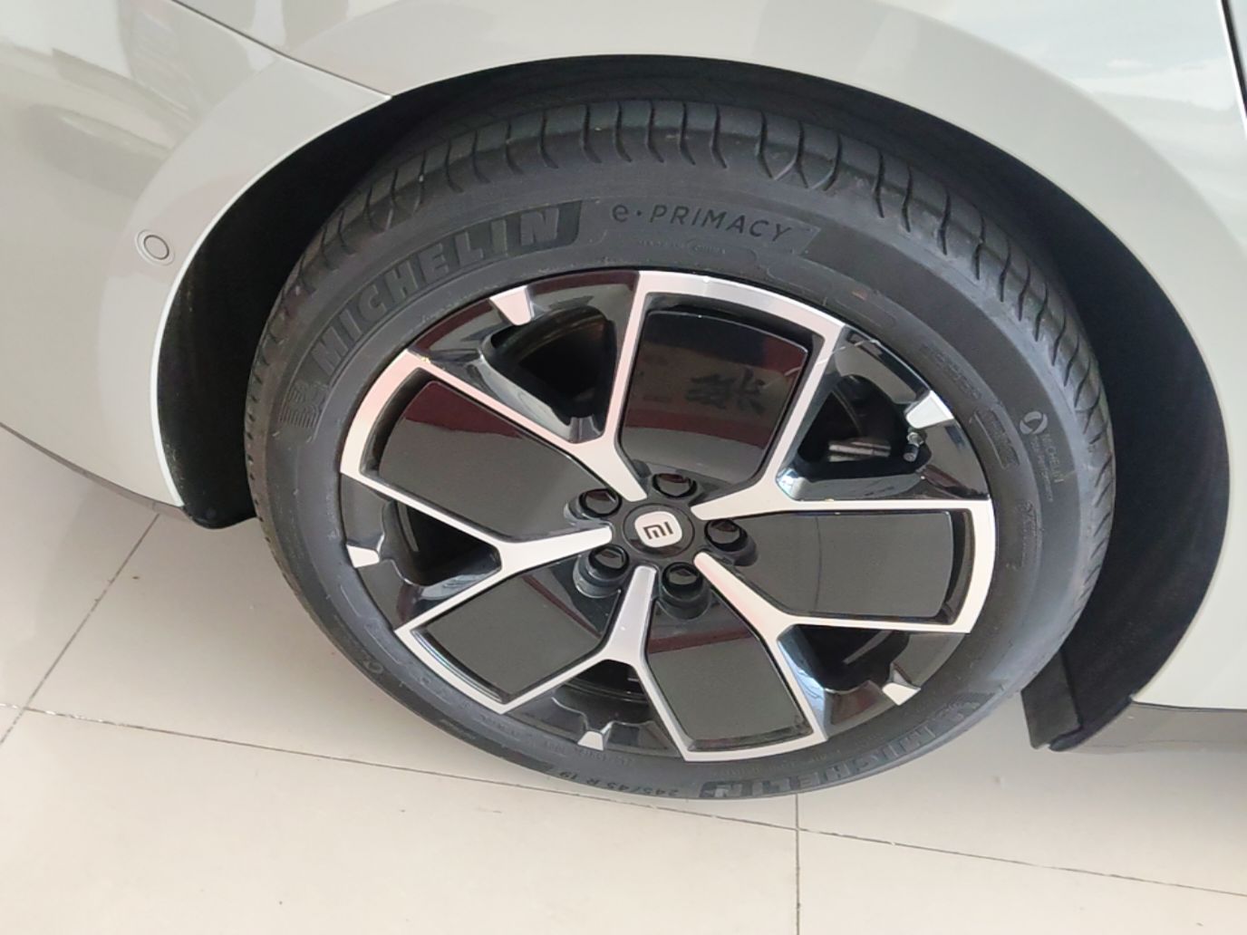 Xiaomi Auto SU7 2024 Rear-Drive Long-Range Intelligent Driving Version — снимка 11