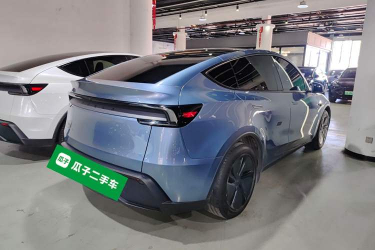 Used Tesla Model Y 2025 Rear-Wheel-Drive Version