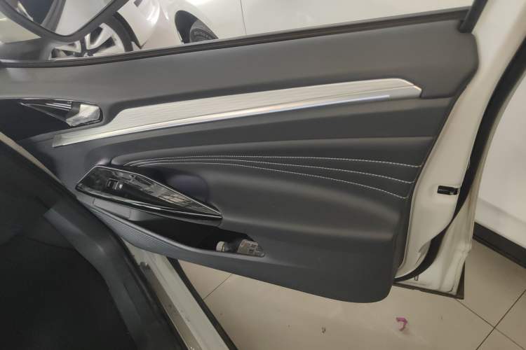 Used Volkswagen ID.4 CROZZ 2022 Long-Range PURE+ Edition