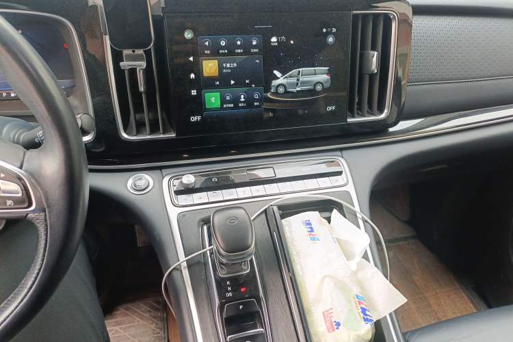 Used GAC Trumpchi M8 2021 Master Series 390T Prestige Edition Audio And AC Panel