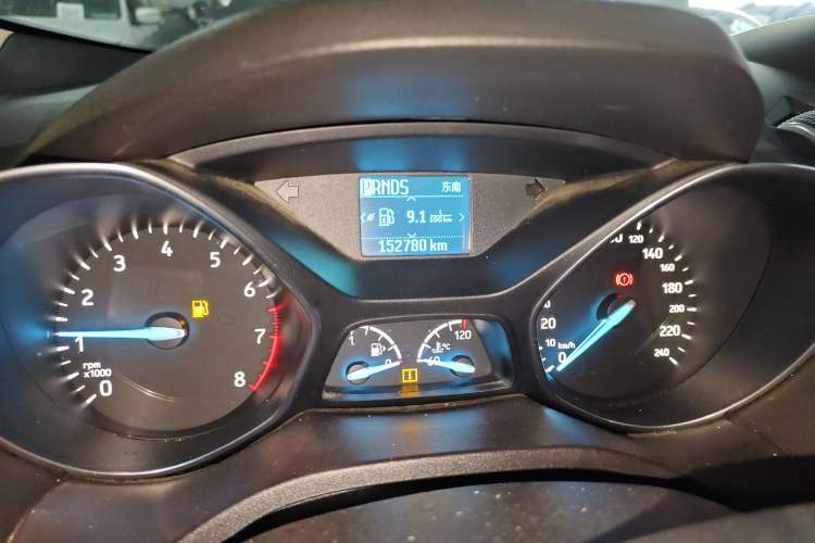 Used Ford Kuga 2017 EcoBoost 180 Two-Wheel-Drive Tiger Leap Model
