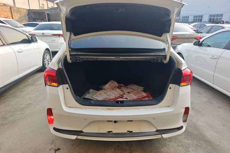 Used Soueast A5 Wing Dance 2019 1.5L Manual E-Hawk Edition China VI