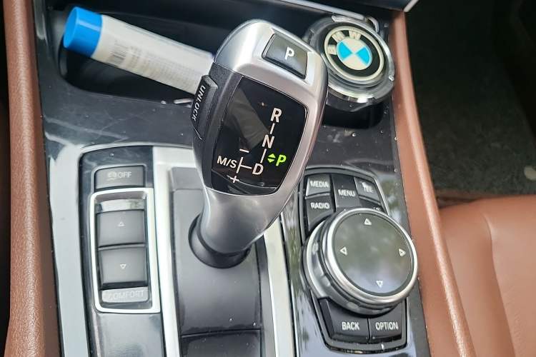 Used BMW 5 Series GT 2014 535i Leading Model