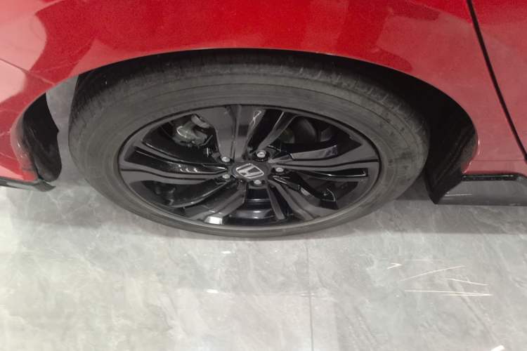 Used Honda Civic 2021 HATCHBACK 220TURBO CVT Trendy Cool Edition
