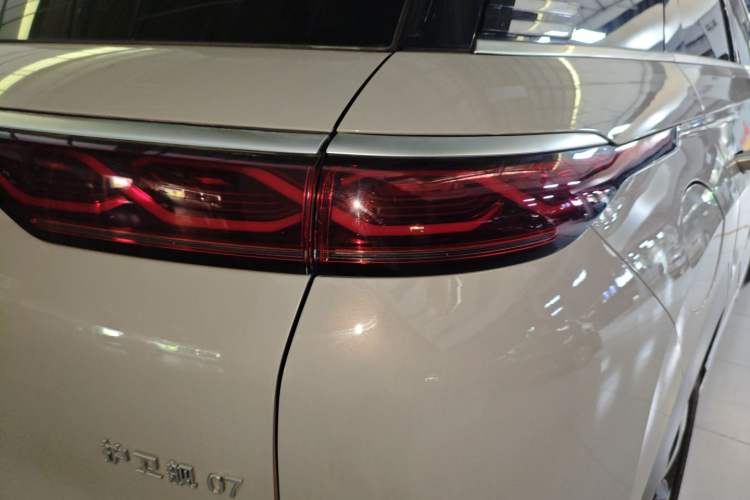 Used BYD Frigate 07 2023 DM-i 100KM Flagship Model Right Rear Taillight