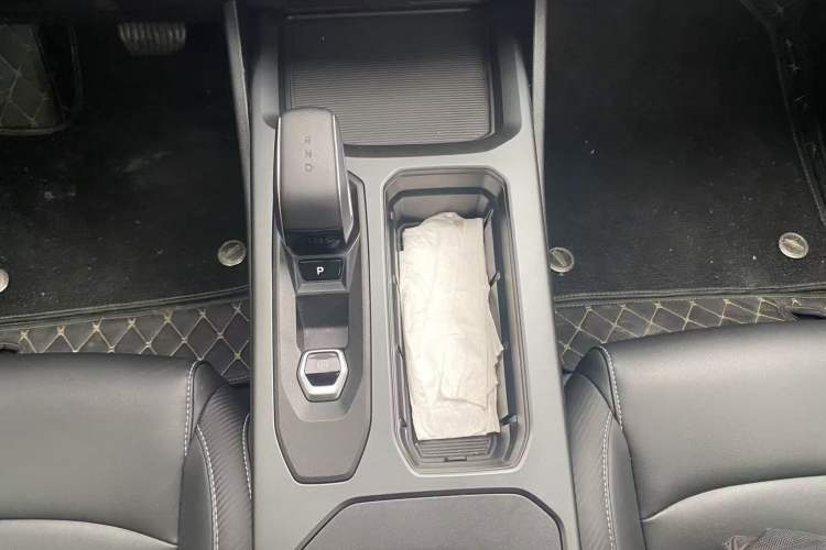 Used Radar King Kong 2025 460 km All-Wheel Drive Long-Box Version – Mighty King Kong Gear Lever