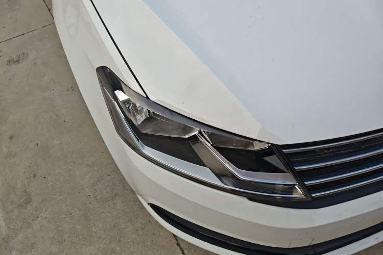 Used Volkswagen Lavida 2015 1.6L Automatic Fashion Edition
