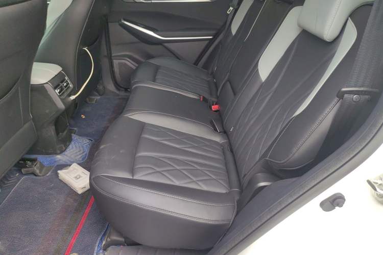 Used CHANGAN CS75 PLUS 2024 3rd Generation Champion Edition 1.5T Intelligent Drive Dynamic Model Left Rear Seat