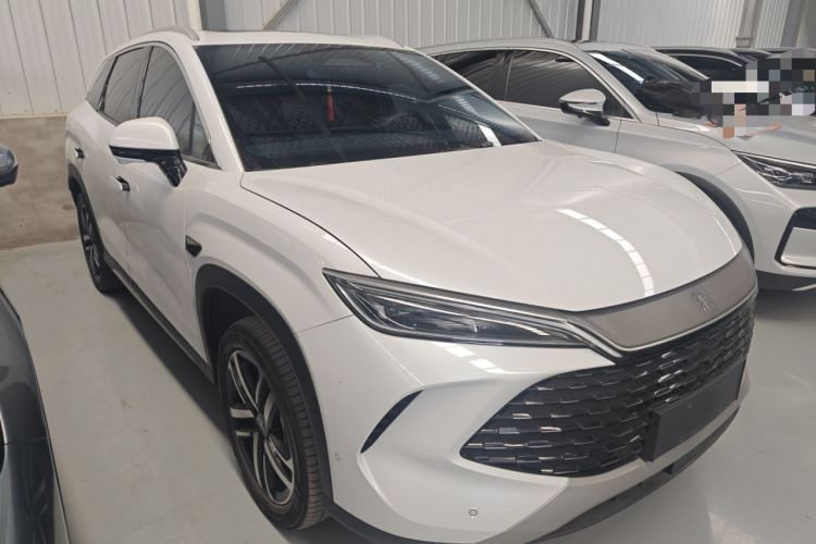 Used BYD Song L DM-i 2025 Intelligent Driving Version 112 km Leading Trim Front Right 45 Deg