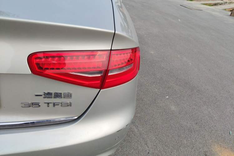 Used Audi A4L 2016 35 TFSI Collector's Edition Automatic Standard Model
