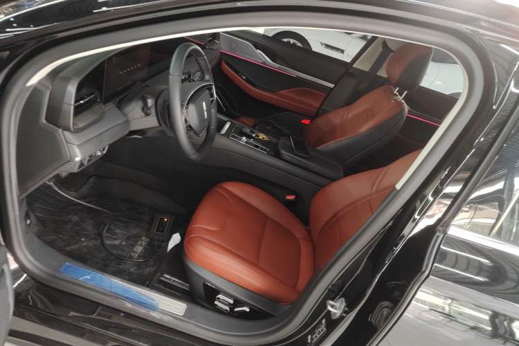 Used Lincoln Z 2025 2.0T Prestige Edition
