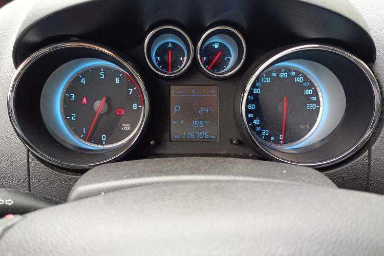 Used CHANGAN CS35 2014 1.6L Automatic Luxury Navigation Model China IV Standard Instrument Cluster