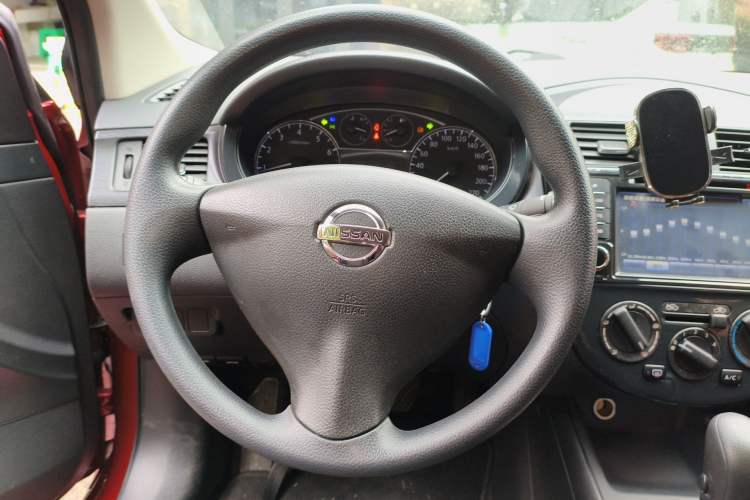 Used Nissan Tiida 2014 1.6L CVT Comfort Model Steering Wheel