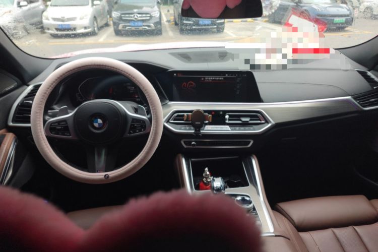 Used BMW X6 2022 Restyled xDrive40i M Sport Package Center Console