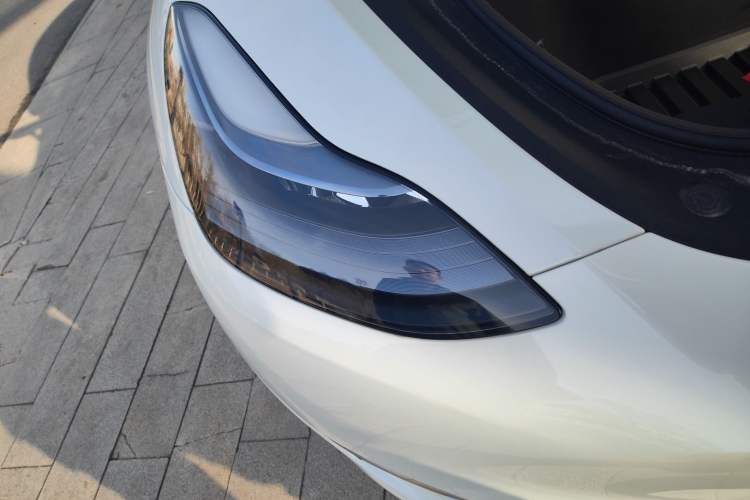 Used Tesla Model Y 2024 Long-Range All-Wheel-Drive Version