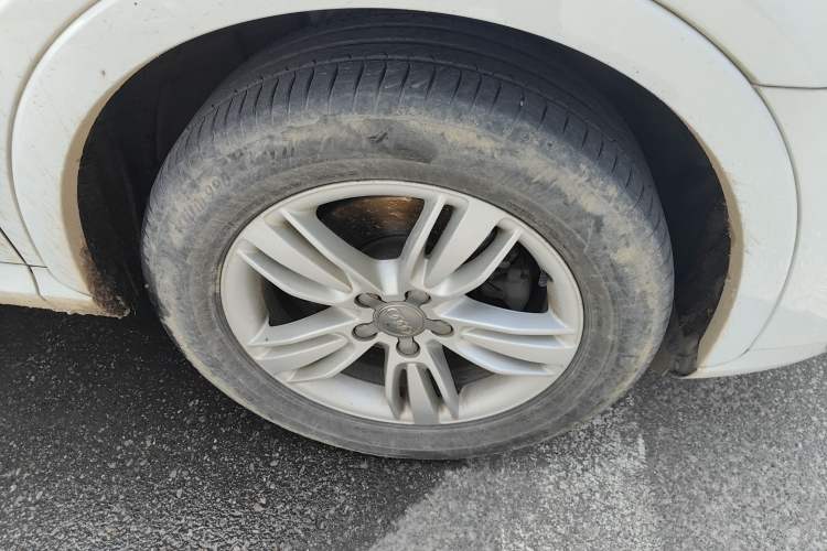 Used Audi Q3 2015 35 TFSI quattro Technology Edition Right Front Wheel Hub