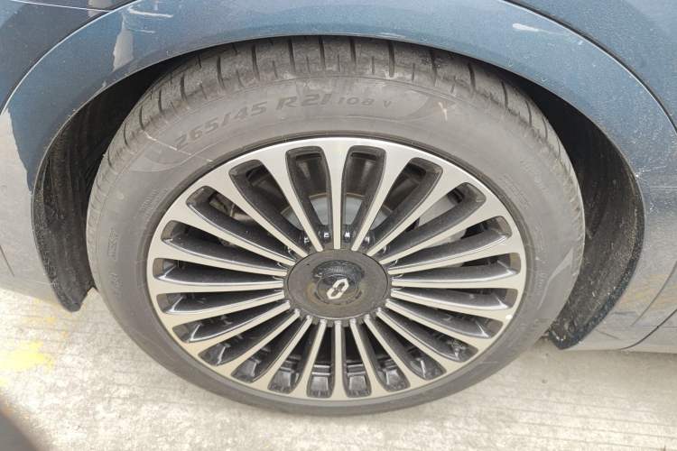 Used Hima AITO M9 2024 Range-Extended Ultra Version 42 kWh 6-Seater Model Exterior 4