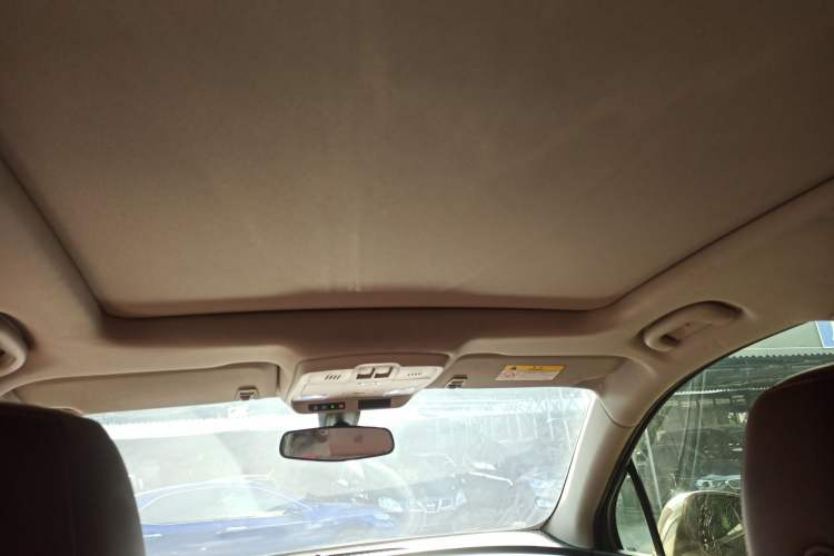 Used Buick Envision 2018 20T Two-Wheel Drive Luxury Model
