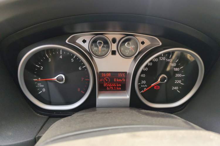 Used Ford Focus 2013 Sedan Classic 1.8L Manual Base Model