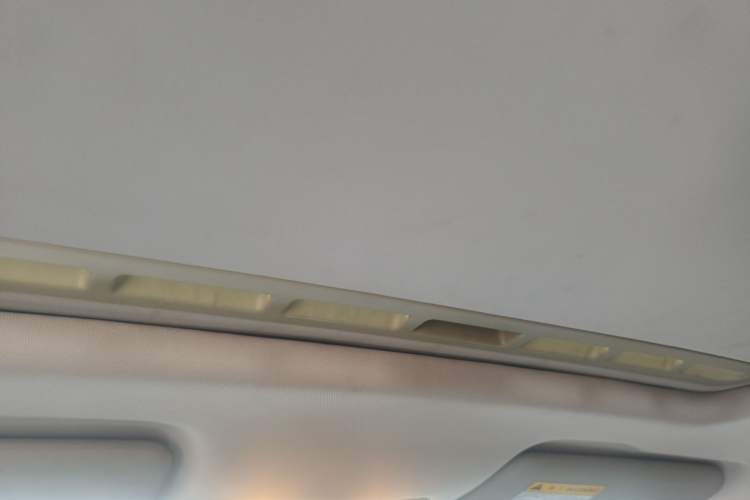 Used Roewe 360 2015 1.5L Manual Luxury Edition Headliner