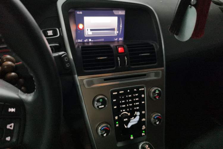 Used Volvo XC60 2017 T5 AWD Smart Upgrade Edition