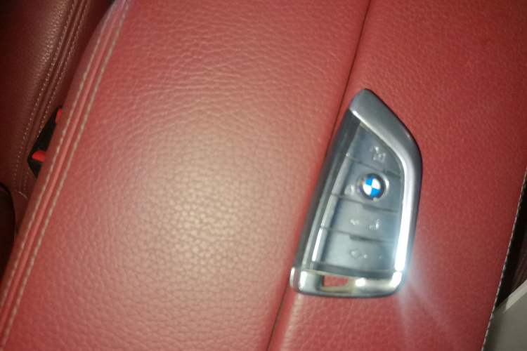 Used BMW 5 Series 2018 Facelifted 530Li xDrive M Sport Package
