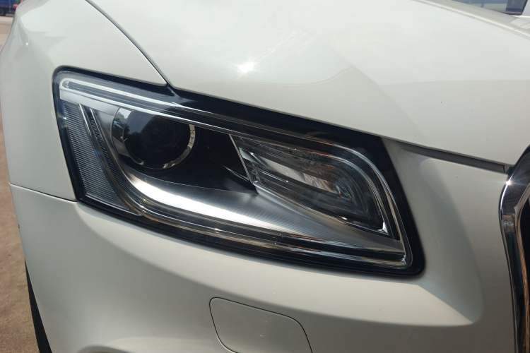 Used Audi Q5 2017 Plus 40 TFSI Ambition Model
