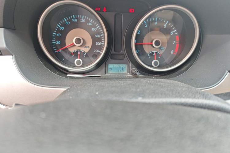 Used Buick Excelle 2013 1.5L Automatic Classic Model
