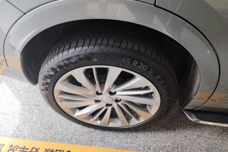 Used Buick Envision 2025 Encore Plus Four-Wheel Drive Avenir