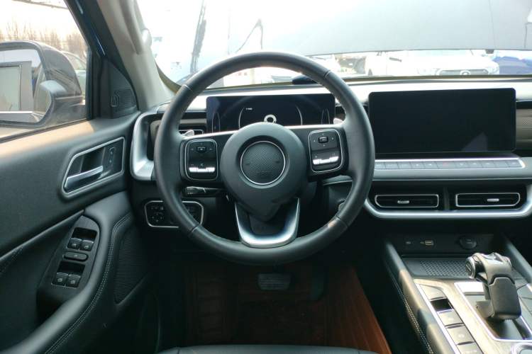 Used Great Wall Poer 2023 2.0T Passenger Version Automatic Diesel 4x4 Comfort Trim – GW4D20M
