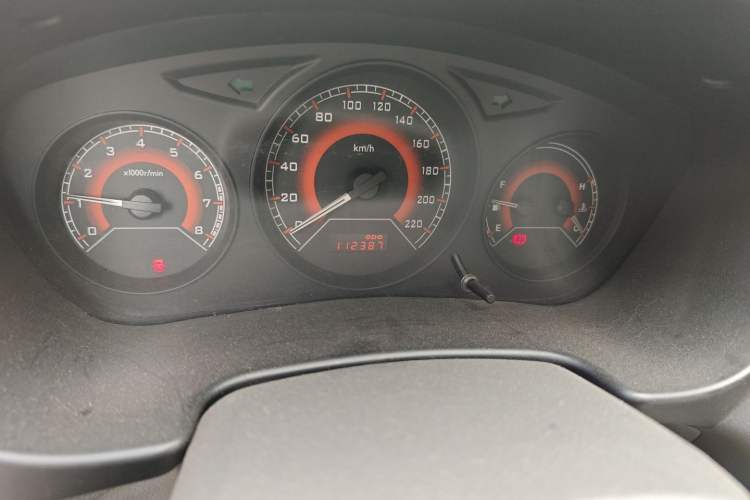 Used Soueast V3 Lingyue 2011 1.5L Manual Comfort Edition