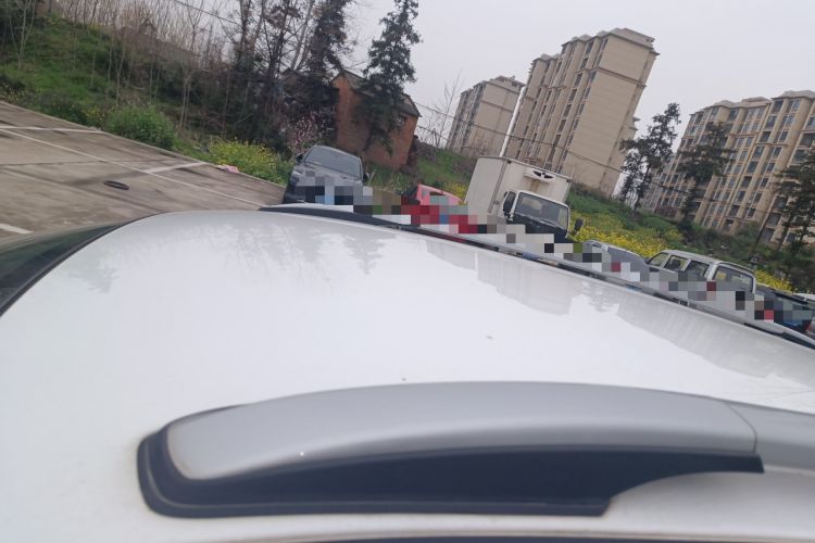 Used Venucia T70 2015 2.0L CVT Smart Choice Edition Roof