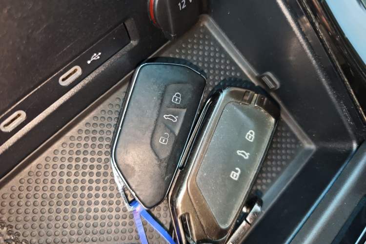 Used Volkswagen Tavendor 2023 380TSI Four-Wheel Drive R-Line Cruise Edition
